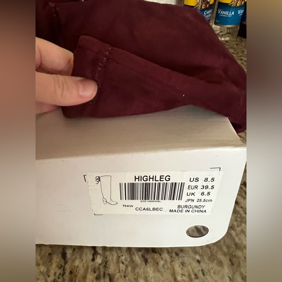 DREAM PAIRS // Over the Knee Boot // Sz 8.5 - Picture 4 of 4
